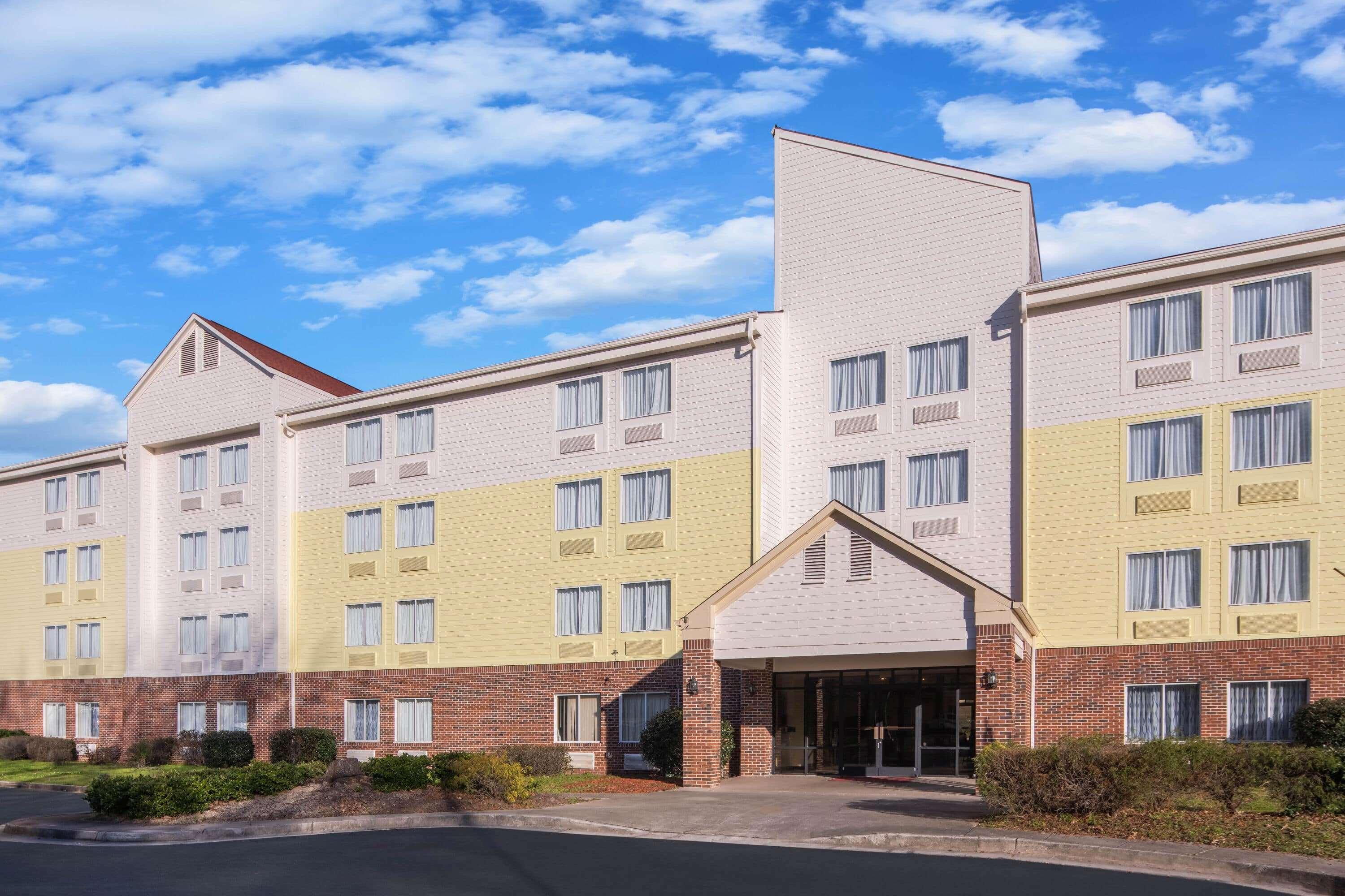 Days Inn By Wyndham Macon I-75 North Екстер'єр фото