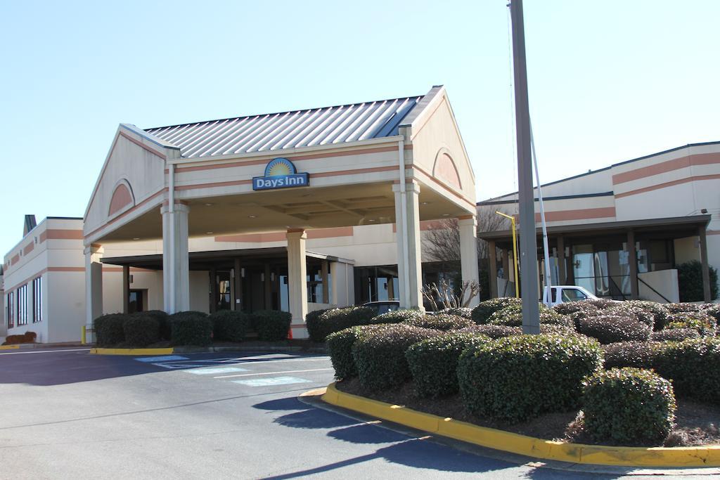 Days Inn By Wyndham Macon I-75 North Екстер'єр фото